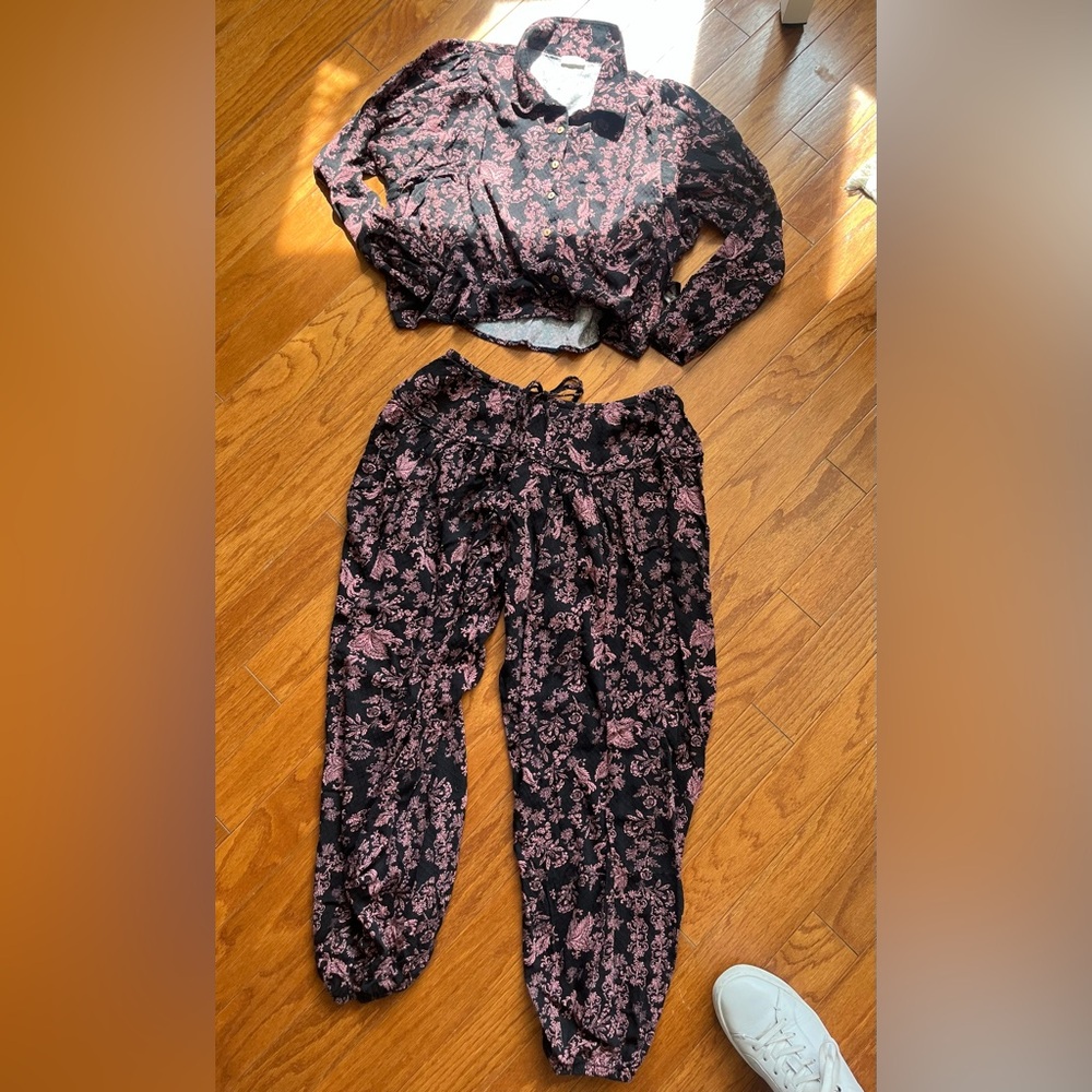 Free People 2 piece pajama set - NEW